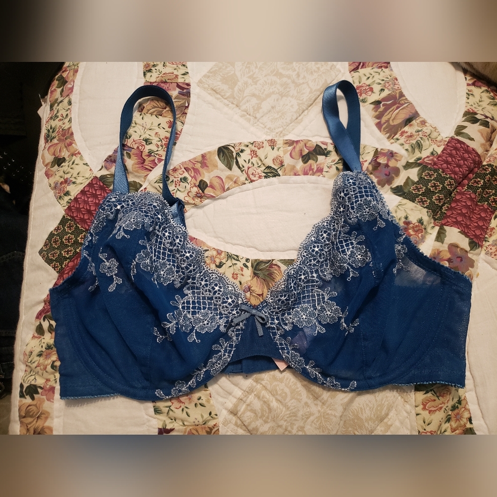 Victoria secret lace bra
